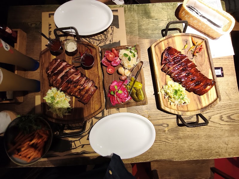 Ribs House — Restaurant